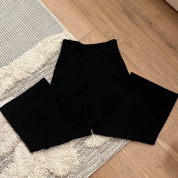 Zara: Black Culotte Pant in XS - Picture 2 of 4